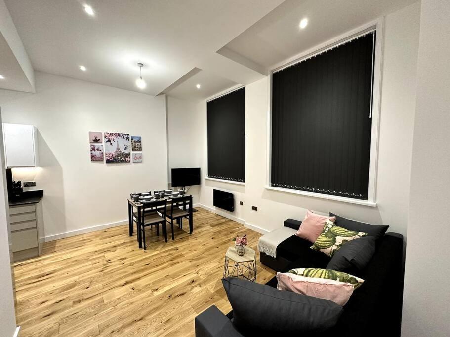 Spacious And Elegant Apartment Birmingam Exterior foto